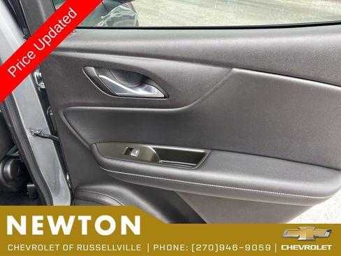 Used 2024 Chevrolet Blazer LT w/ Convenience Package FWD image 27