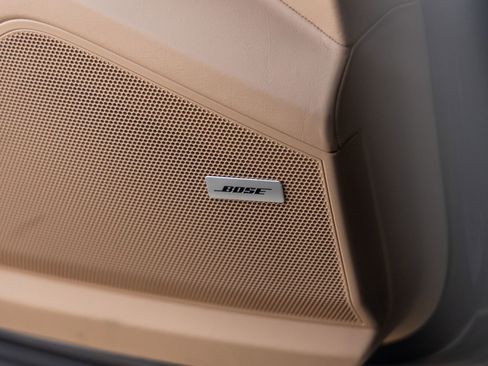 Certified 2025 Porsche Cayenne S AWD/4WD image 23