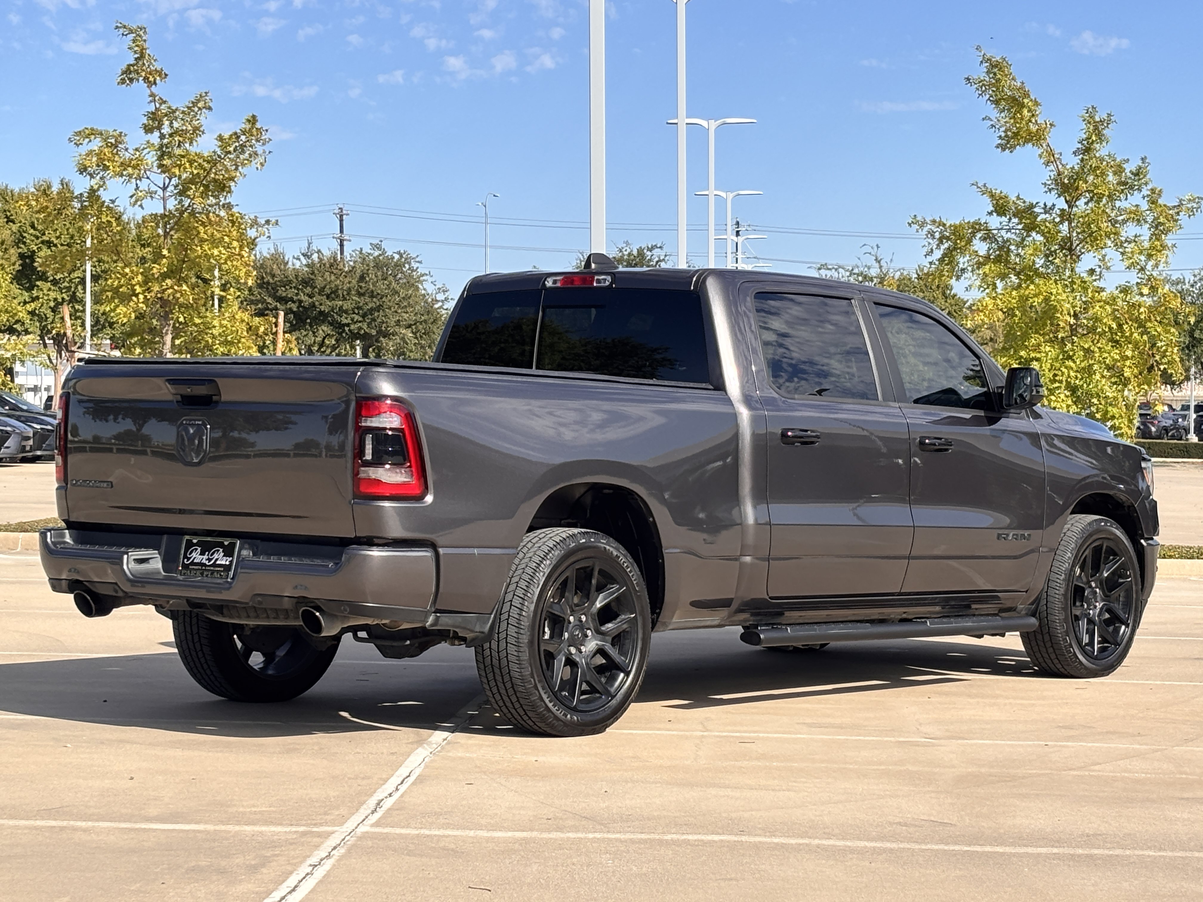 Used 2023 RAM 1500 Laramie RWD image 2