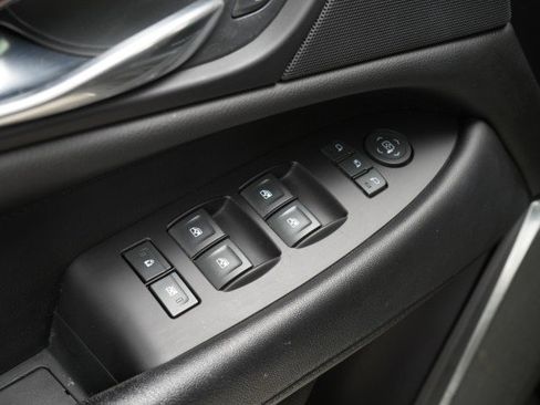 Used 2019 Cadillac Escalade Luxury w/ Escalade Sport Edition image 34