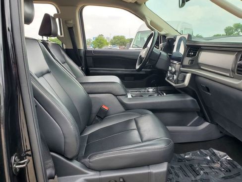 Certified 2024 Ford Expedition Max XLT RWD image 16