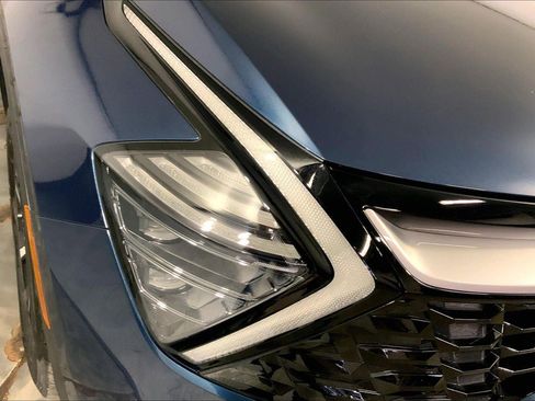 Certified 2025 Kia Sportage EX w/ EX Premium Package image 26