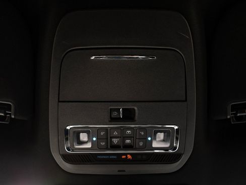 Used 2023 Ford F150 Platinum w/ FX4 Off-Road Package image 41