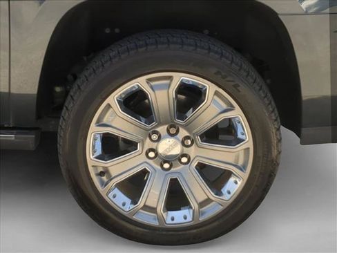 Used 2019 GMC Yukon XL Denali w/ Open Road Package RWD image 23