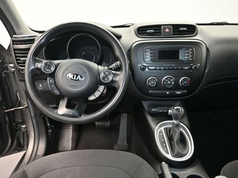 Used 2014 Kia Soul image 16
