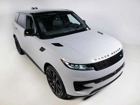New 2026 Land Rover Range Rover Sport SE image 26