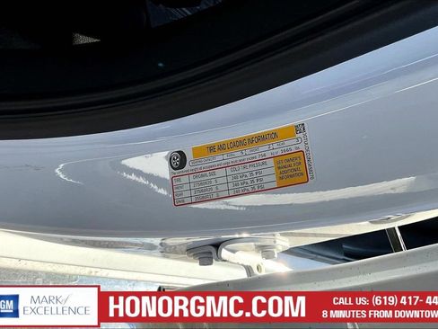 Used 2022 GMC Sierra 1500 SLT w/ SLT Convenience Package image 19