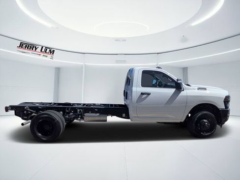 New 2026 RAM 3500 Tradesman AWD/4WD image 2