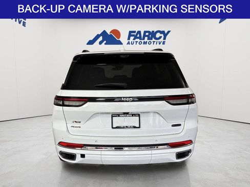 Used 2023 Jeep Grand Cherokee Overland w/ Luxury Tech Group IV AWD/4WD image 6