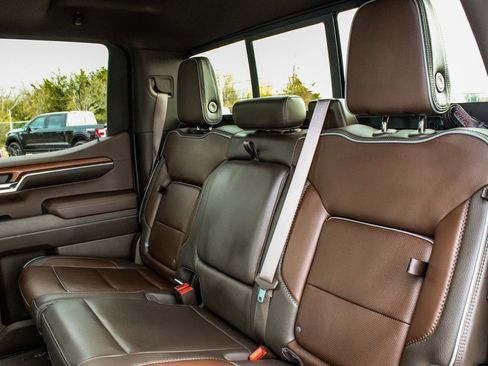 Used 2023 GMC Sierra 1500 Denali w/ Denali Reserve Package image 32