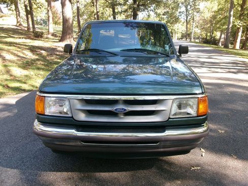 Used 1997 Ford Ranger XLT image 2