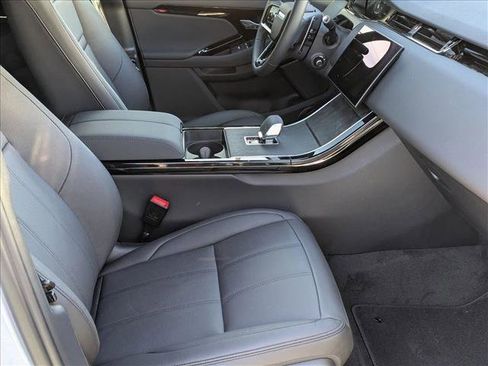 New 2026 Land Rover Range Rover Evoque Dynamic SE image 18