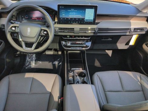 New 2026 Lincoln Corsair Reserve w/ Jet Appearance Package FWD image 17