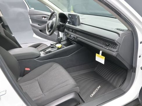 Used 2026 Honda Accord LX image 22