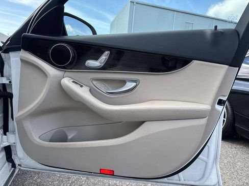Used 2019 Mercedes-Benz C 300 Sedan image 14