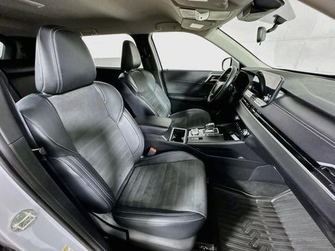 Used 2024 Mitsubishi Outlander SE AWD/4WD image 27