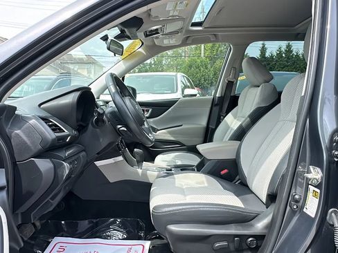 Used 2022 Subaru Forester Premium AWD/4WD image 13