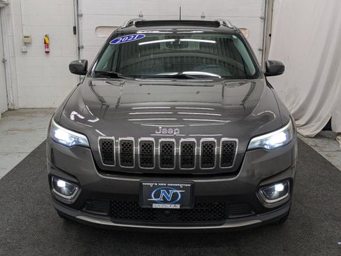 Used 2021 Jeep Cherokee Limited image 16