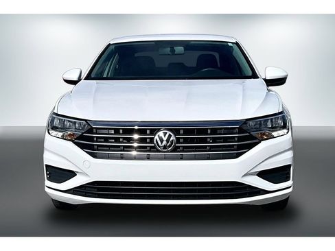 Used 2019 Volkswagen Jetta S w/ Driver Assistance Package FWD image 2