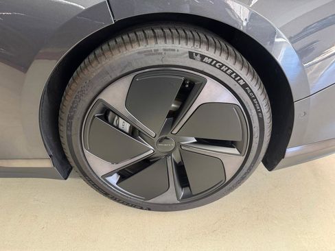 Used 2024 Lucid Air Touring image 26