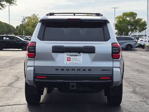 Certified 2025 Toyota 4Runner TRD Off-Road Premium AWD/4WD image 7
