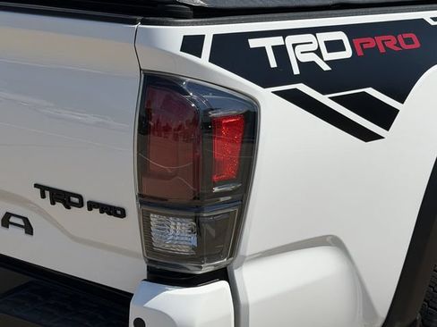 Used 2021 Toyota Tacoma TRD Pro AWD/4WD image 7