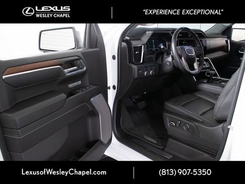 Used 2024 GMC Sierra 1500 Denali AWD/4WD image 17