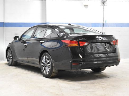Used 2024 Nissan Altima 2.5 SV image 22