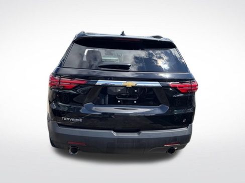 Used 2023 Chevrolet Traverse LT FWD image 3