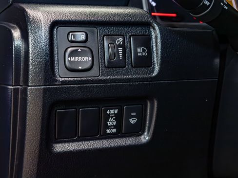 Used 2024 Toyota 4Runner SR5 Premium AWD/4WD image 21