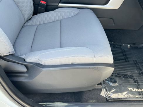 Used 2022 Toyota Tundra SR5 w/ SR5 Convenience Package image 18