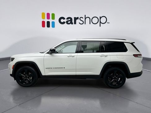Used 2023 Jeep Grand Cherokee L Limited w/ Black Appearance Package AWD/4WD image 2