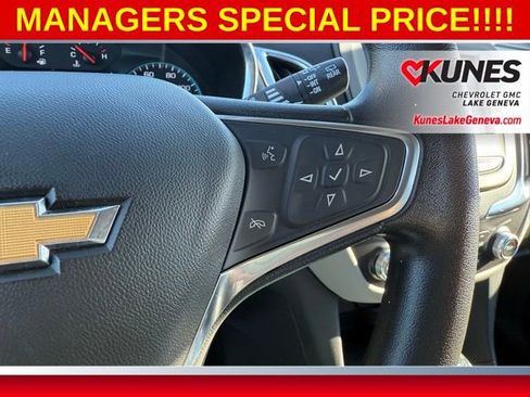 Used 2018 Chevrolet Equinox LS image 33