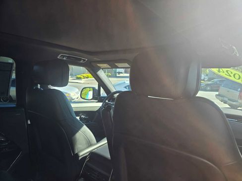 Used 2024 Land Rover Range Rover Sport SE image 15