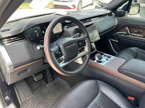 Used 2023 Land Rover Range Rover SE AWD/4WD image 21