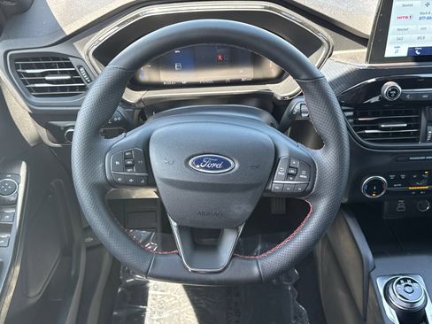Used 2026 Ford Escape ST-Line FWD image 23