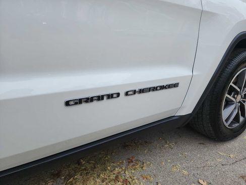 Used 2018 Jeep Grand Cherokee Limited image 13