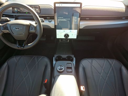 Certified 2022 Ford Mustang Mach-E Select image 15