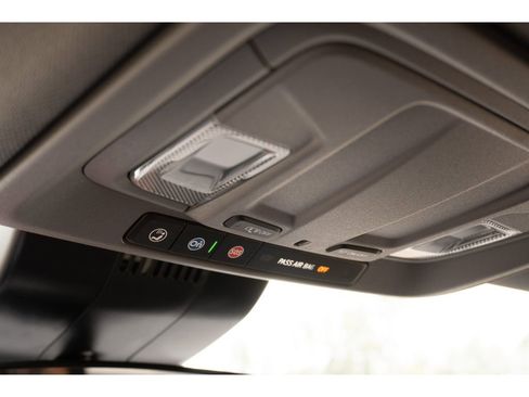 Used 2024 GMC Sierra 1500 Elevation image 29