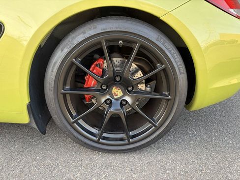 Used 2012 Porsche Cayman R image 26