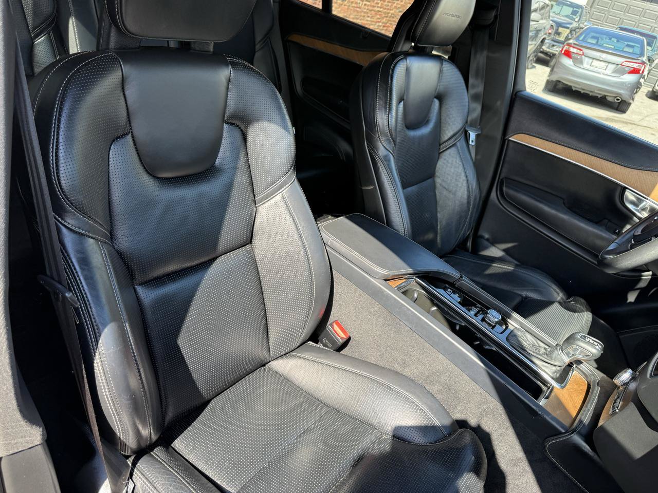 Used 2018 Volvo XC90 T6 Inscription w/ Convenience Package AWD/4WD image 9