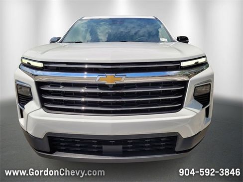 New 2026 Chevrolet Traverse LT image 8