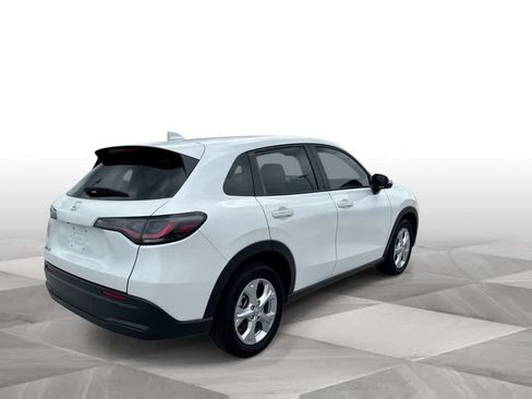 Used 2025 Honda HR-V LX image 8