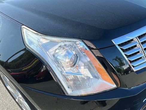 Used 2014 Cadillac SRX Performance w/ Driver Assist Package FWD image 40