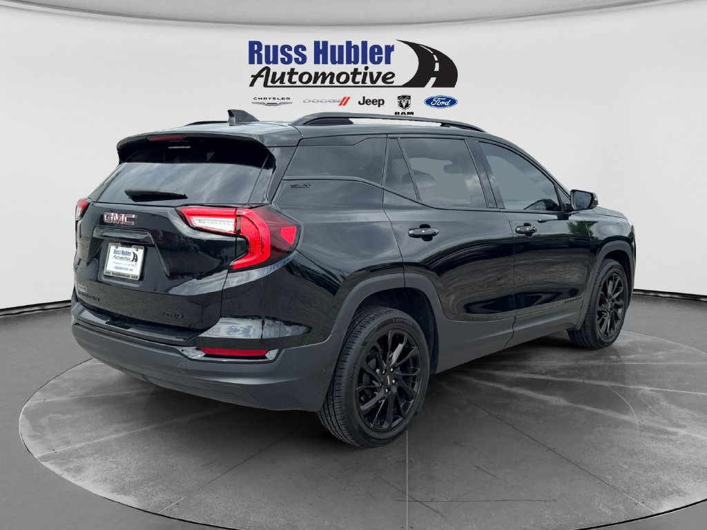 Used 2024 GMC Terrain SLT AWD/4WD image 7