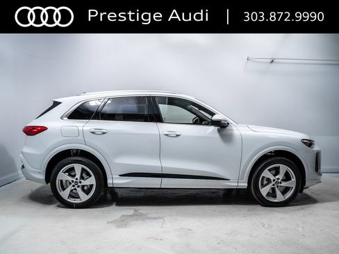 Used 2025 Audi Q5 Premium Plus w/ Premium Plus AWD/4WD image 8