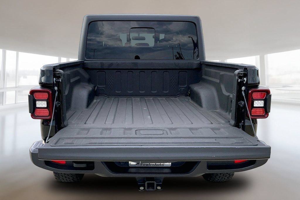 Used 2022 Jeep Gladiator Sport AWD/4WD image 17