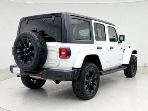 Used 2021 Jeep Wrangler Unlimited Sahara w/ Cold Weather Group image 5