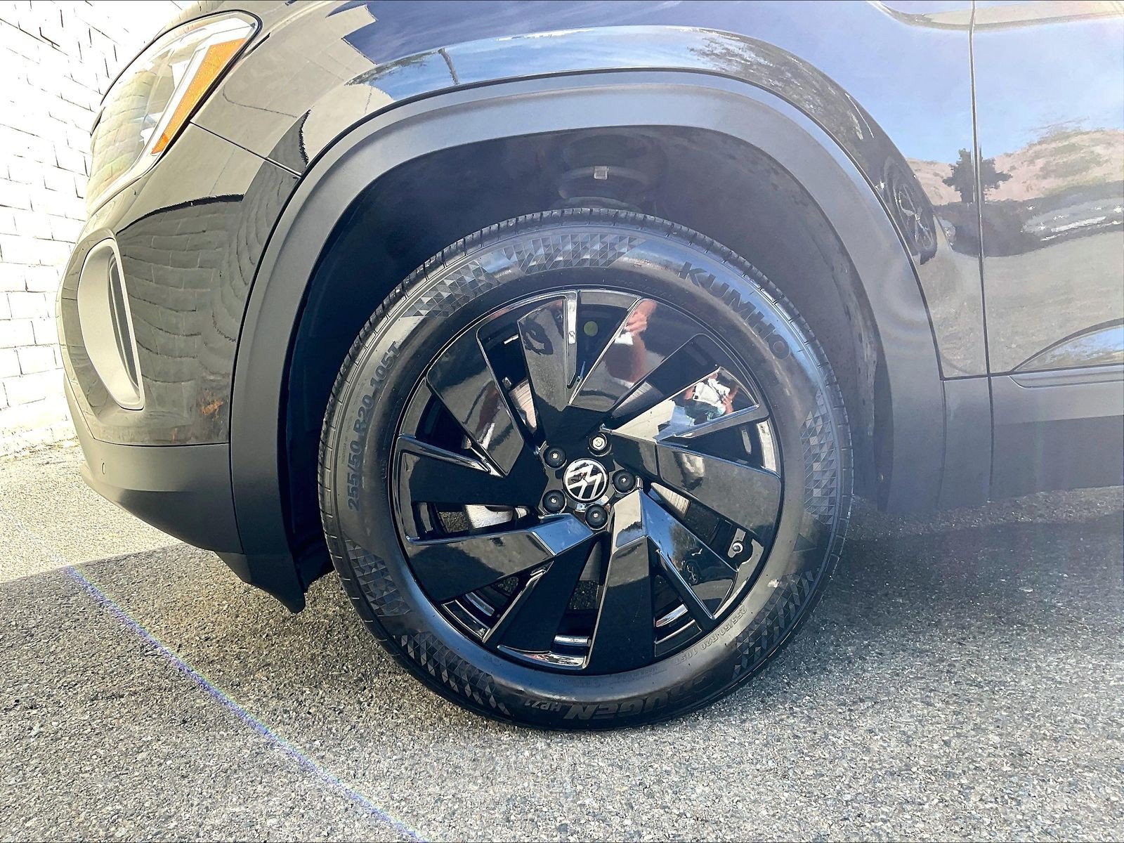 Certified 2024 Volkswagen Atlas SE FWD image 8