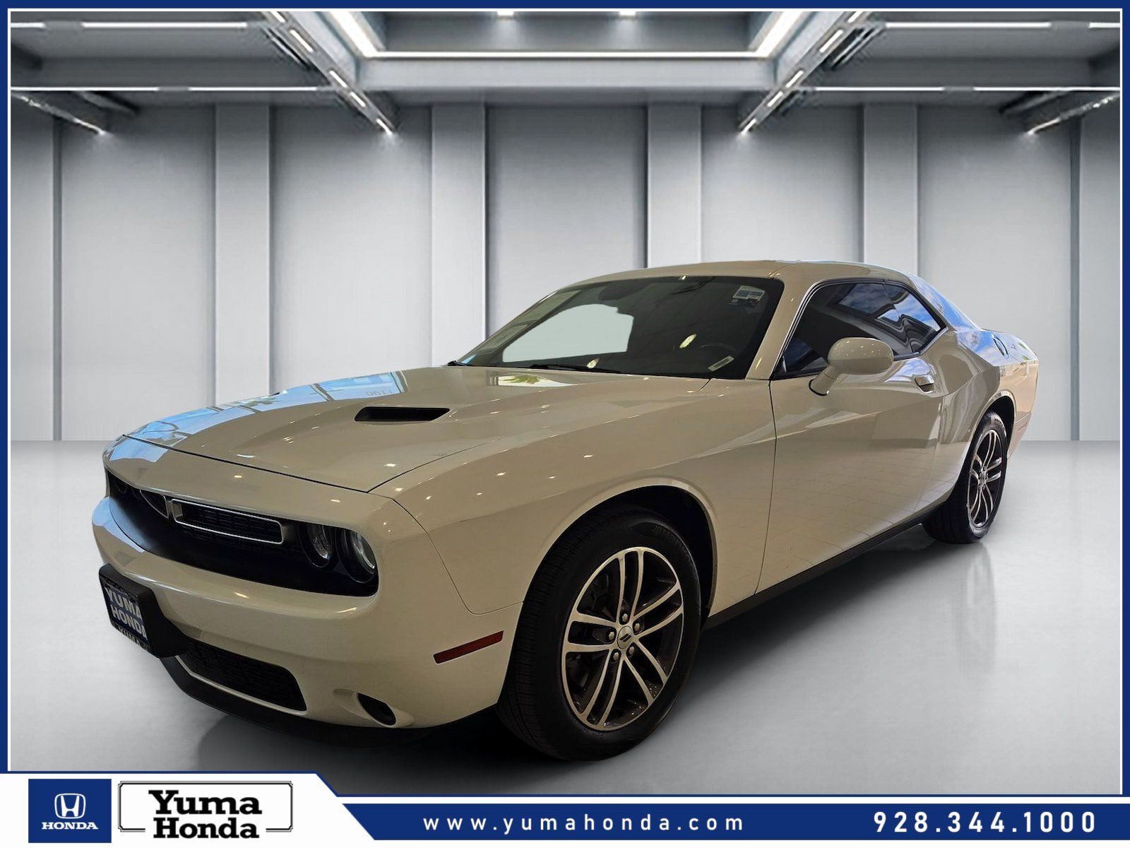 Used 2019 Dodge Challenger SXT AWD/4WD image 1